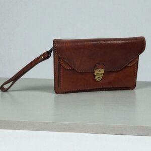 BRASSBOOT Pielle Made In Italy Men’s Classic Leather Clutch Bag Brown Key & Lock